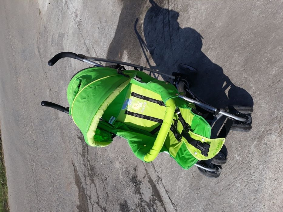 Продавам детска количка в добро състояние