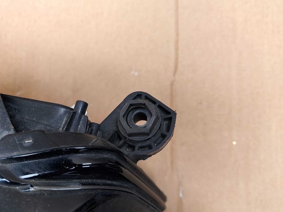 Фар за VW Touareg III / ВФ Туарег 3