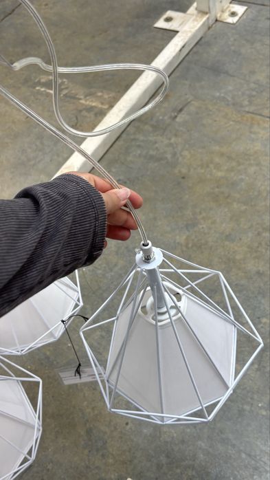 Продам все люстра за 10.000