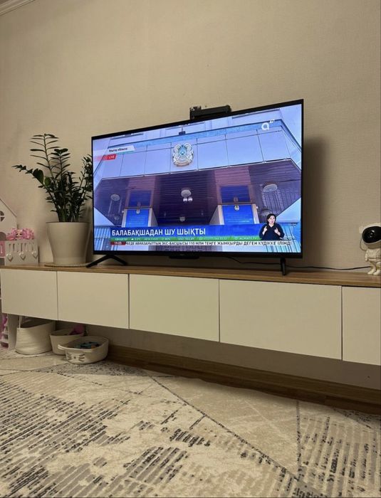 Телевизор Яндекс Бейсик с Алисой