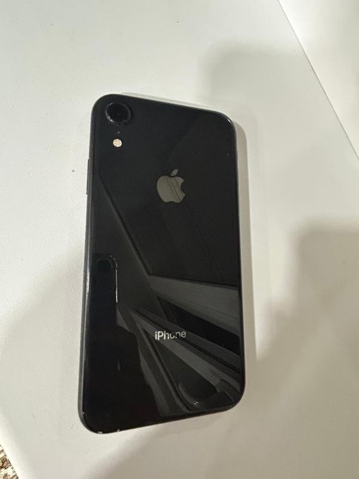 Срочно продам iphone XR