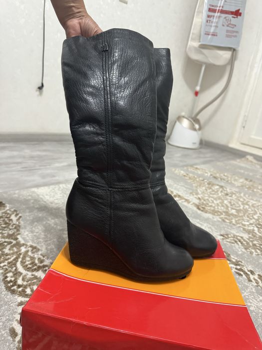 Женские сапоги новые