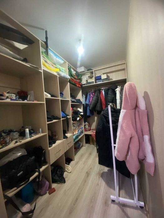 Продам 3 ком кв на Алтын Арман 2018г