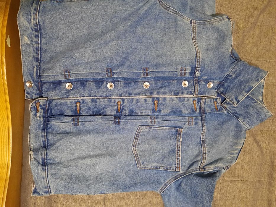 Geaga blugi noua. Primita cadou