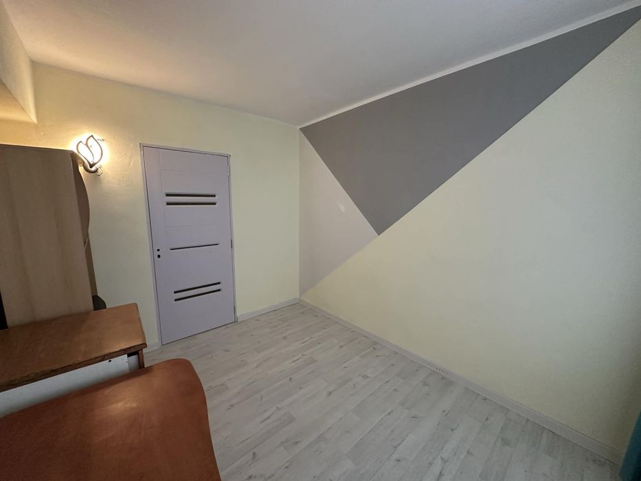 Apartament 3 camere decomandat micro 18 75.5mp etaj 11/11