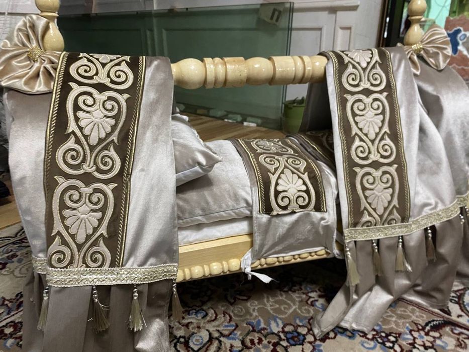 Бесік жиналмалы жасауымен срочно