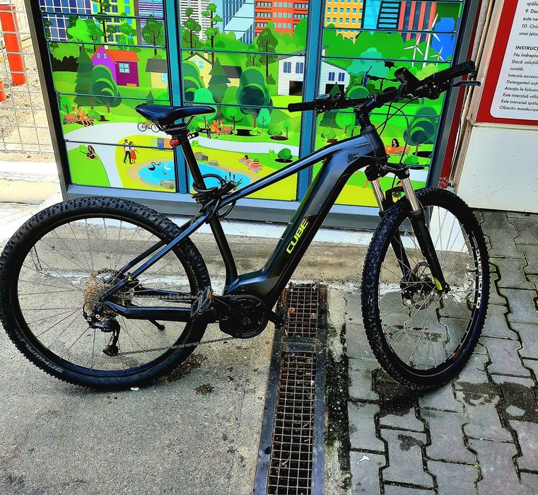 Bicicleta Cube Reaction Pro Hybrid 29