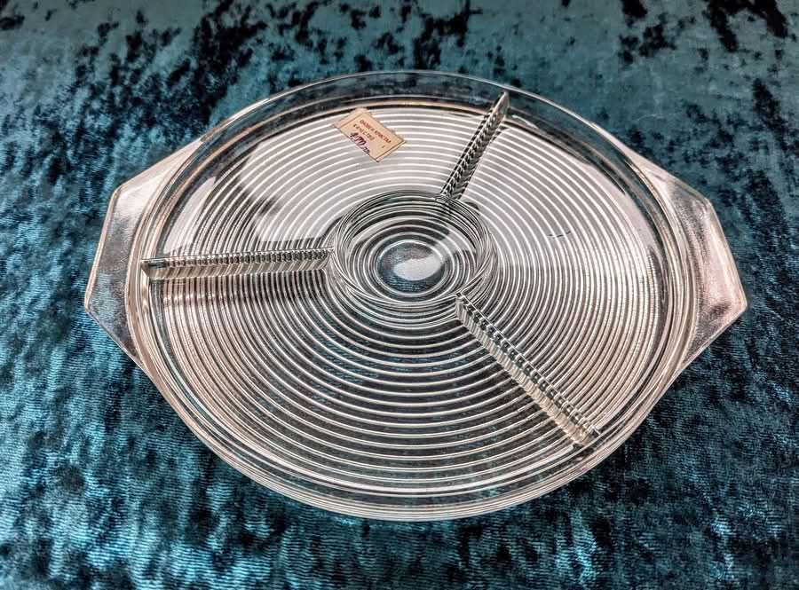 Кристални подноси, плата