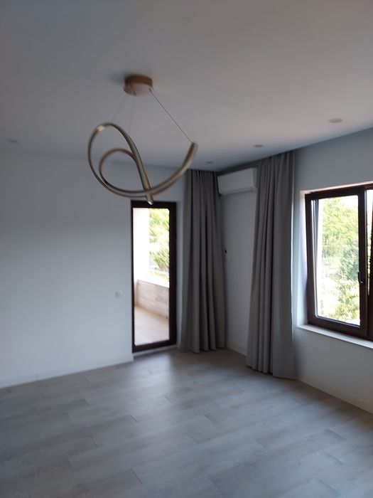 PF.dau in chirie et.2 al unei case,zona Titulescu