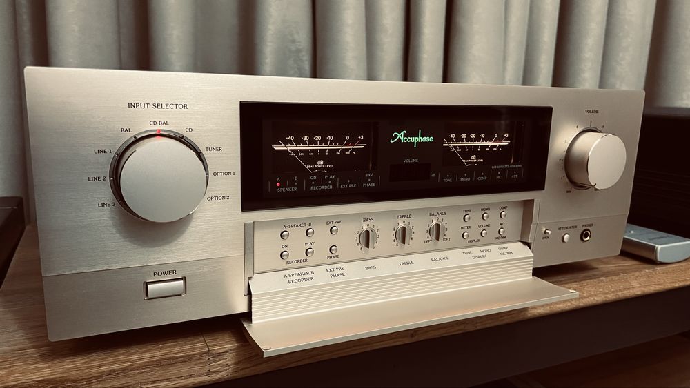 Vand Amplificator Accuphase   E 350
