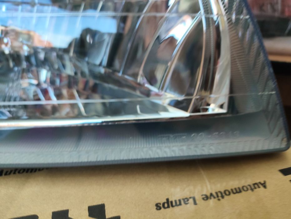 Ниссан Цефиро фары