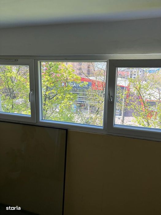 Apartament 3 camere decomandat  Etaj 3