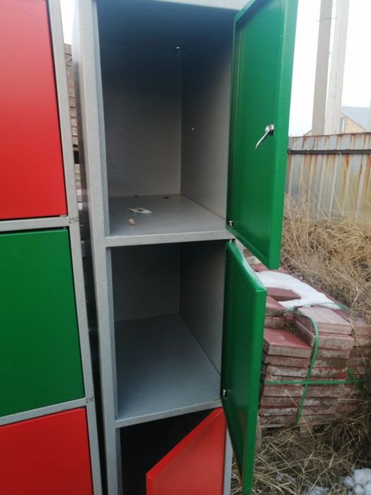 Шкафы металлические для раздевалки