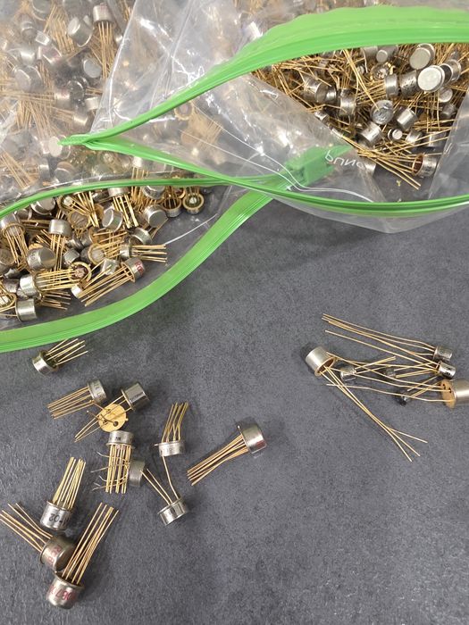 Pini auriti,tranzistori,circuite integrate,bga,procesoare,cipuri