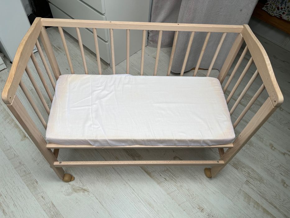 Patut Waldin cu baldachin