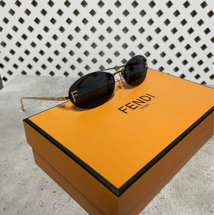 Ochelari de soare Fendi