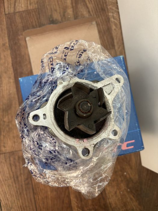 Помпа насос водяной для Хёндай Акцент Hyundai