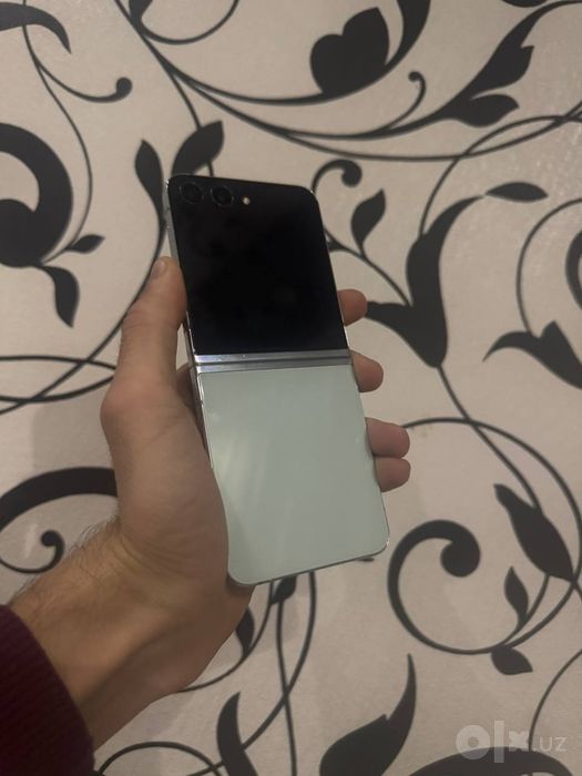 Samsung Z Flip 5