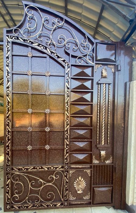 Покраска ворот и дверей