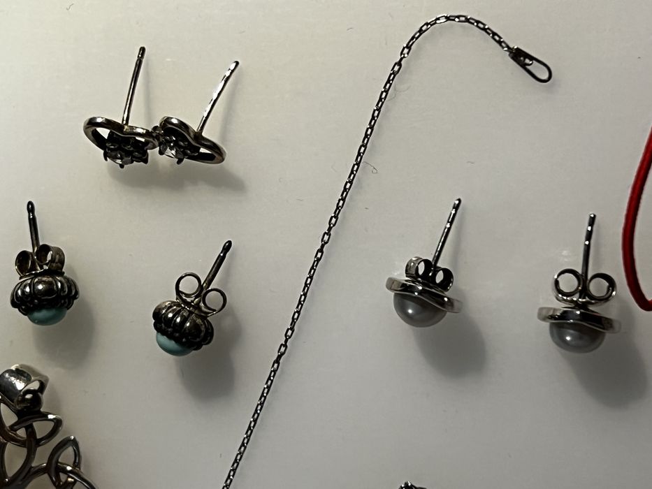 Bijuterii - nu se vand separat