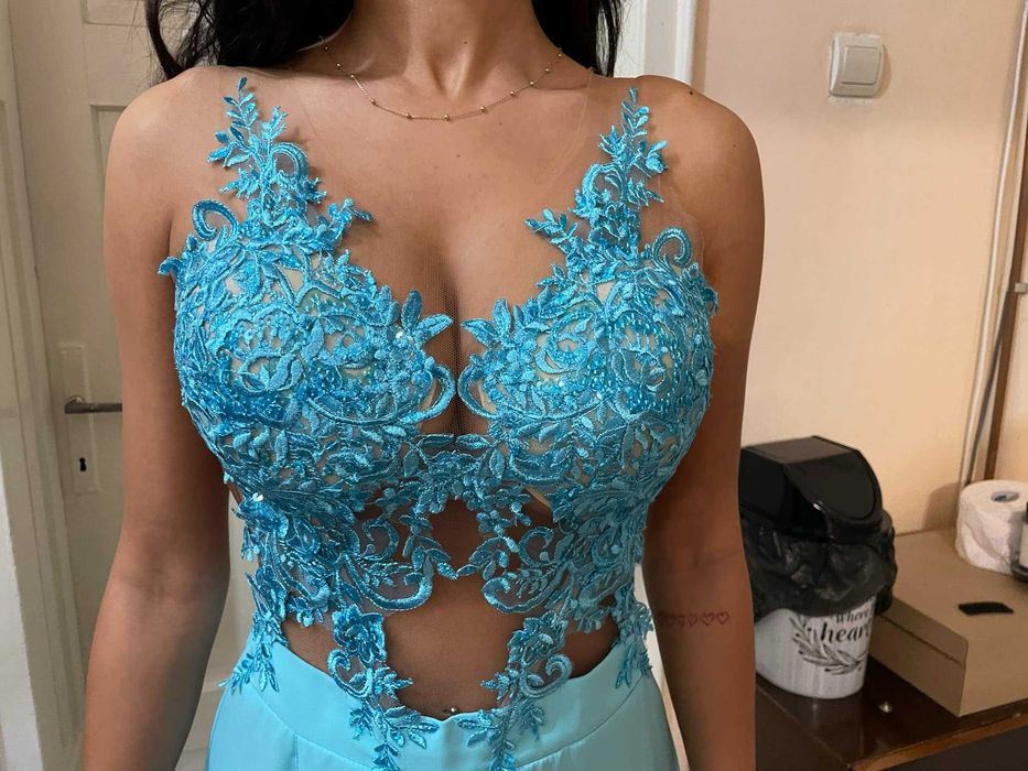 Официална синя рокля