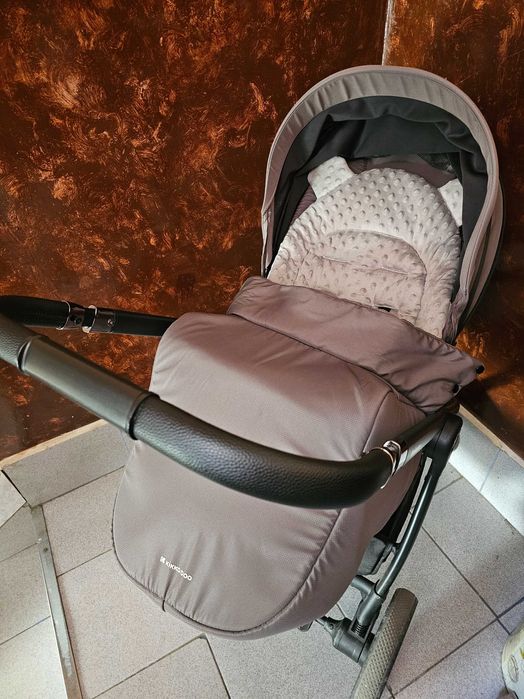 Продавам комбинирана количка Kikka Boo Modena 3 в 1