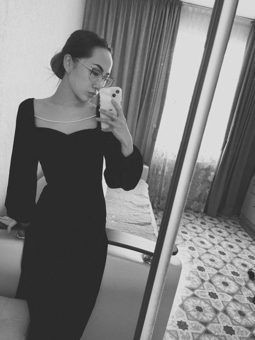 Вечернее платье черное