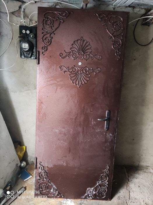 Продам дверь металлическая