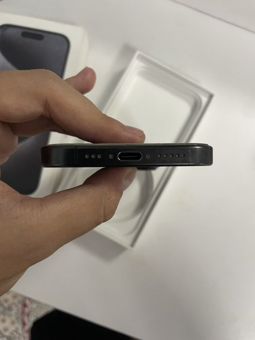 Iphone 15 pro 128 gb akum 83%