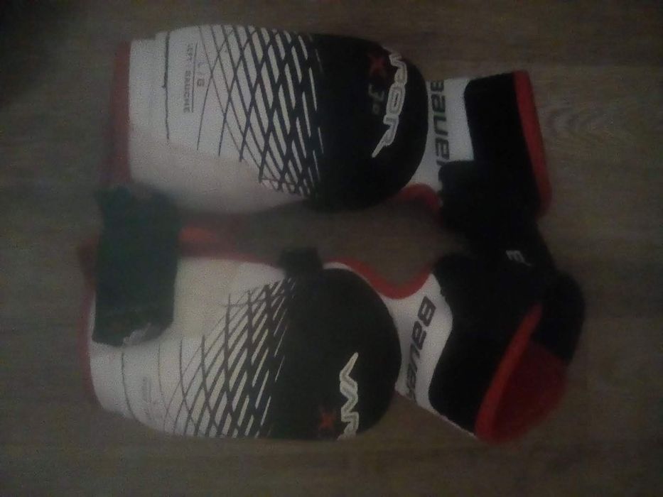 Продам хоккейную форму