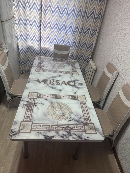 Комплект стол + стулья «Versace»