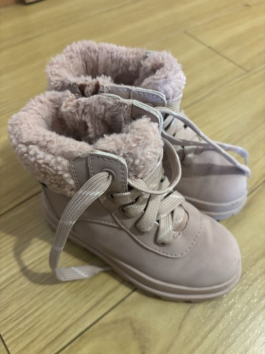 Ghete iarna, marimea 24, H&M