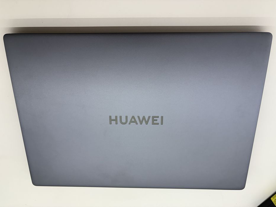 Продам ноутбук HUAWEI