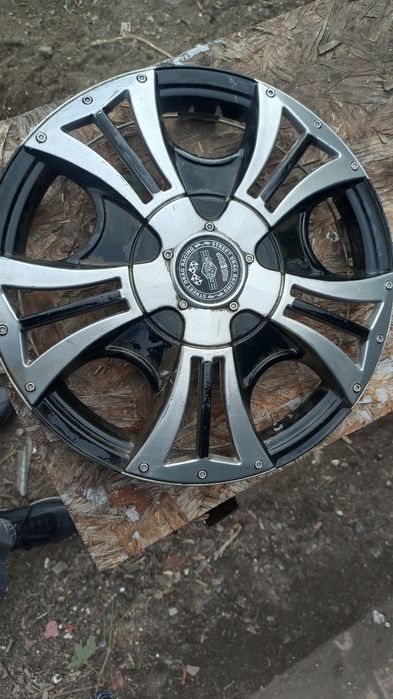 Колпаки  на.  13