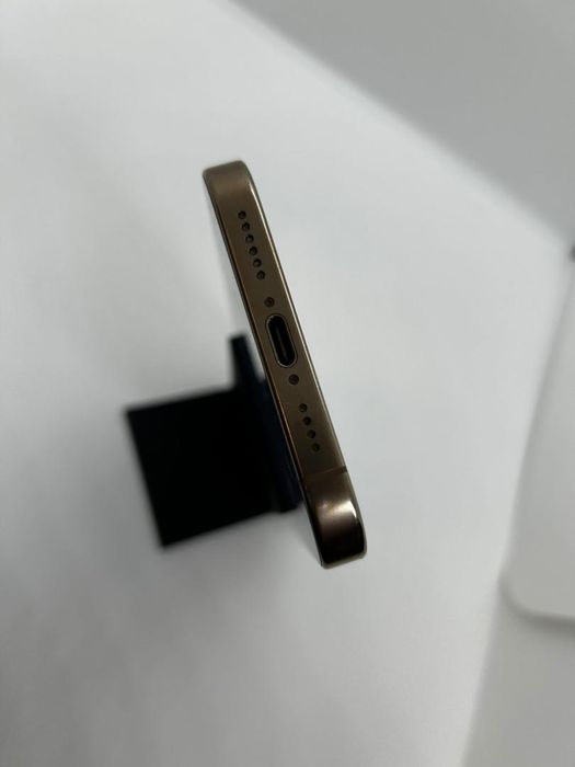 Apple iPhone 16 Pro Max, 256GB, 5G, Desert Titanium, 95% -D-