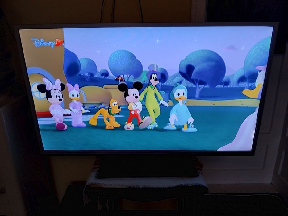 Телевизор Тошиба 46 инча