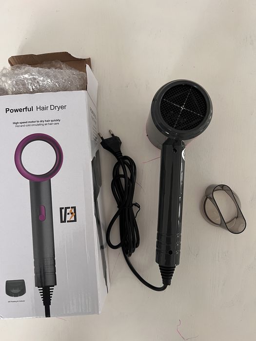 Uscator tip dyson