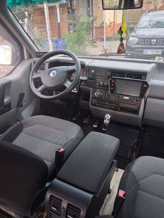 VOLKSWAGEN Transporter 1995 — imagine 4