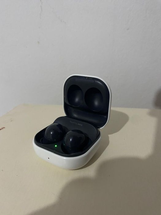Galaxy buds 2 продаётся