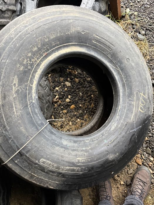12,5-16 goodyear remorca