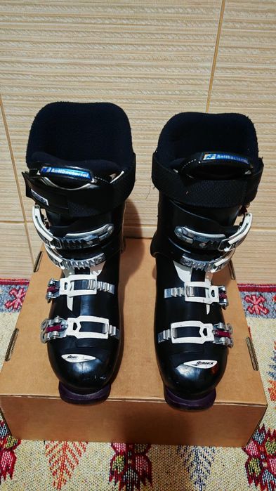 Clapari schi Nordica Sportmachine 75-nr 38-39