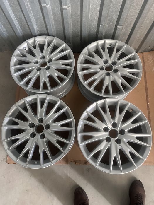 Диски R18 toyota/lexus