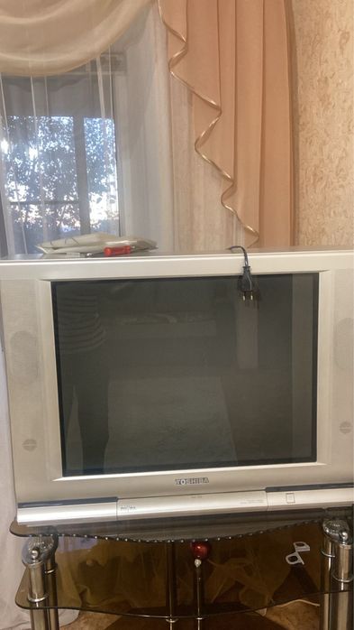 Телевизор отдам бесплатно самовывоз
