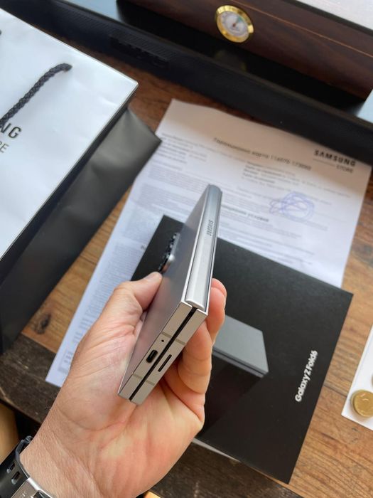 Samsung fold 6 silver