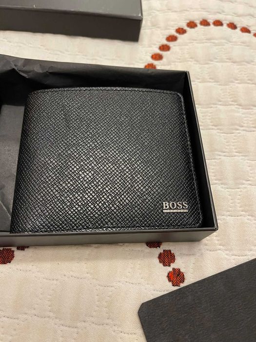 Portofel HUGO BOSS nou