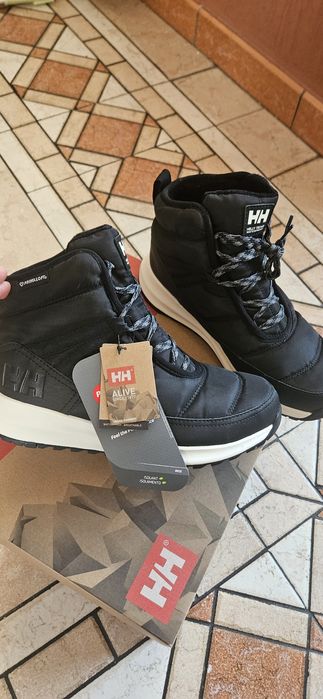 НОВИ Апрески Helly Hansen 40.5