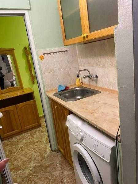 Дава се под наем Двустаен апартамент в Бургас, Изгрев - 42 кв.м за 331.5 € - Снимка #2