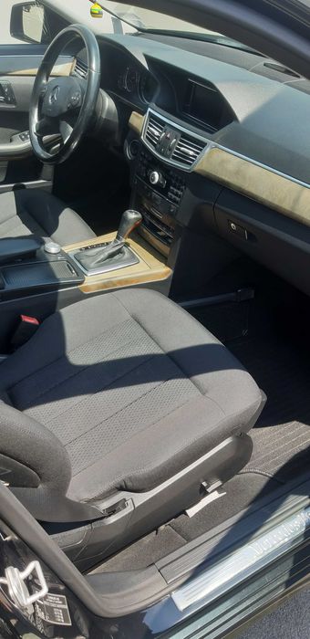 Mercedes  E220 CDI