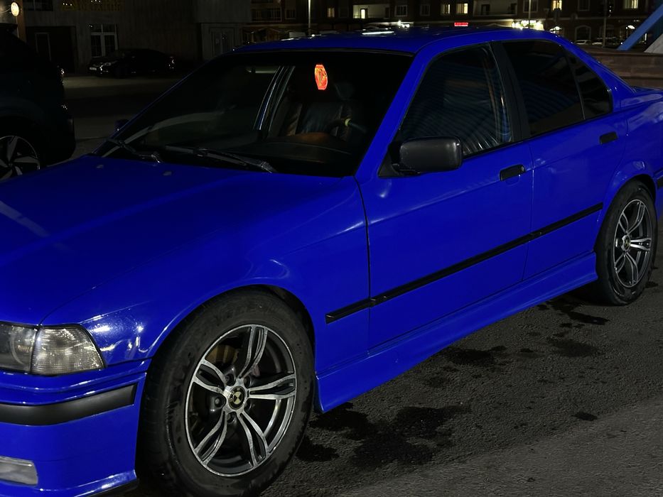 Bmw e36 m50b25 в хорошем состояние