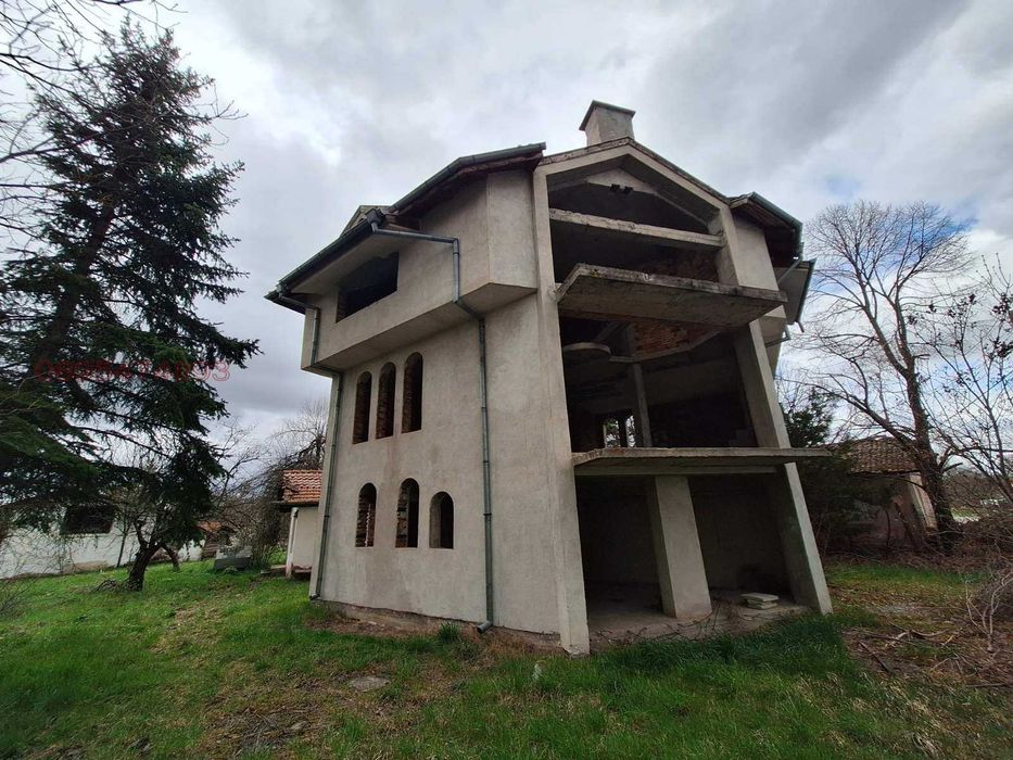 КЪЩА Спешно се Продава - 235 000€